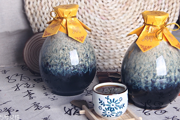 半甜型黃酒能不能煮 適合加溫飲用 半甜型黃酒能不能煮 適合加溫飲用