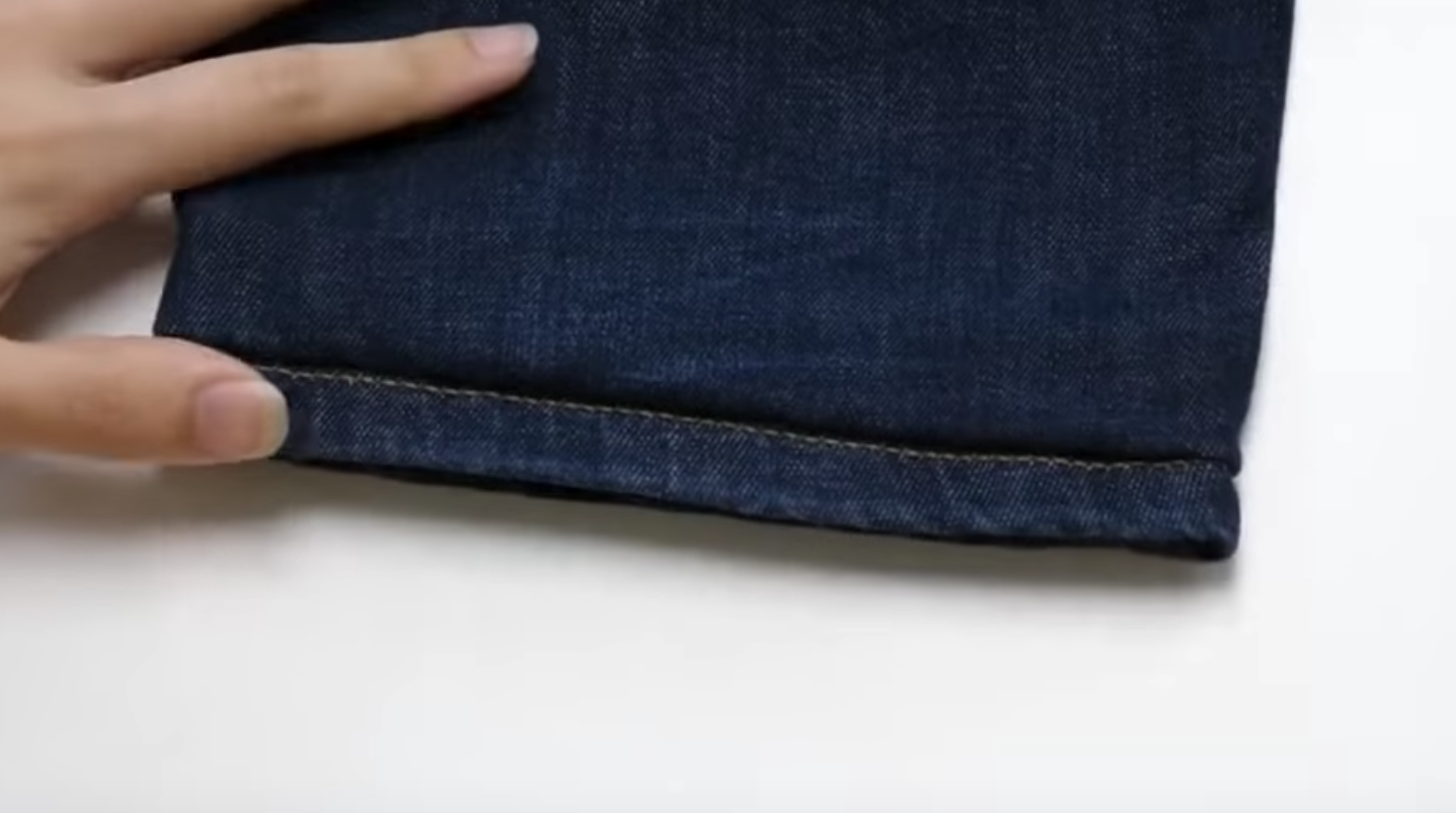 褲腳太長(zhǎng)了怎么縫短 隱形無痕縫法