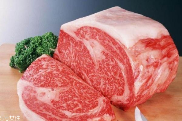 排骨焯水用冷水還是熱水 這樣做排骨就不會(huì)變柴啦 排骨焯水用冷水還是熱水 這樣做排骨就不會(huì)變柴啦