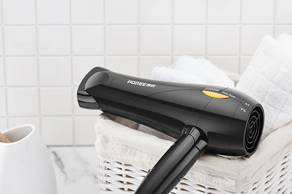 吹風(fēng)機會不會爆炸？使用吹風(fēng)機要注意安全