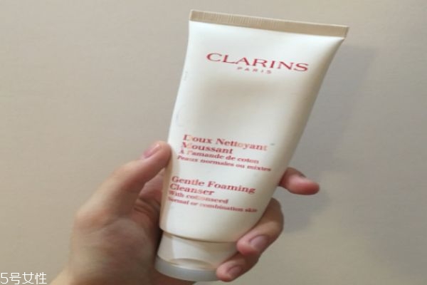 嬌韻詩棉花籽是皂基嗎 嬌韻詩棉花籽洗面奶的優(yōu)點 嬌韻詩棉花籽是皂基嗎 嬌韻詩棉花籽洗面奶的優(yōu)點