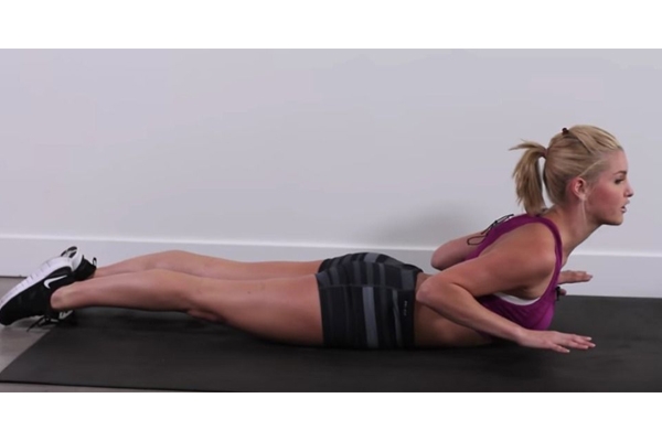 背部很厚怎么能瘦下來(lái) 美背線條靠運(yùn)動(dòng)