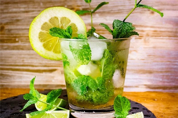 調酒六大基酒有哪些 常用的調酒基酒介紹 調酒六大基酒有哪些 常用的調酒基酒介紹