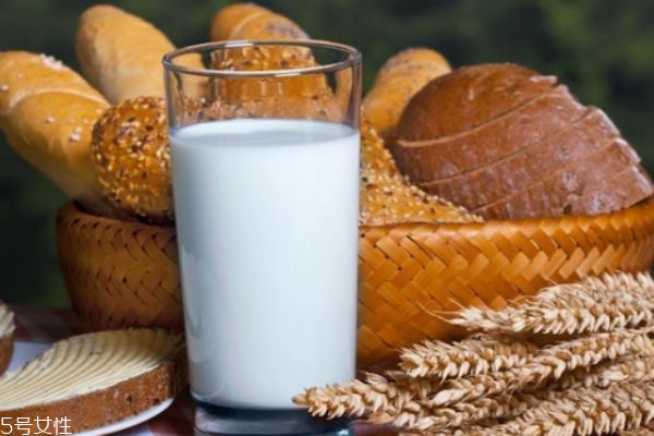 德運(yùn)脫脂奶粉熱量 德運(yùn)脫脂奶粉怎么樣 德運(yùn)脫脂奶粉熱量 德運(yùn)脫脂奶粉怎么樣