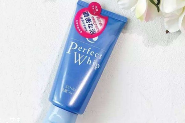 洗顏專科洗面奶是皂基嗎 洗顏?？葡疵婺淘袐D可以用嗎