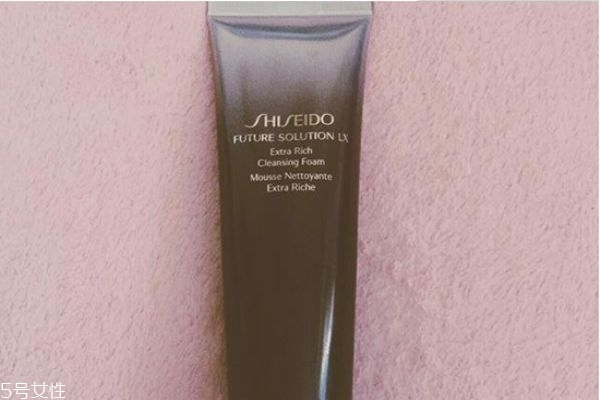 洗顏?？葡疵婺淌窃砘鶈?洗顏?？葡疵婺淘袐D可以用嗎