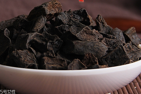 何首烏價格 大概是這個范圍 何首烏價格 大概是這個范圍