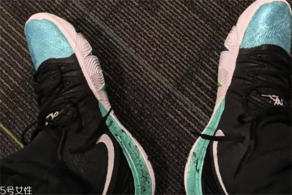 耐克歐文5開箱測評 你從未見過的全新氣墊 耐克歐文5開箱測評 你從未見過的全新氣墊