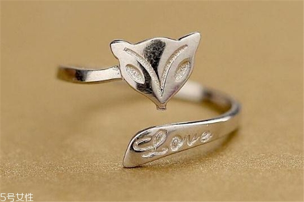 狐貍戒指有什么寓意 原來(lái)代表這些