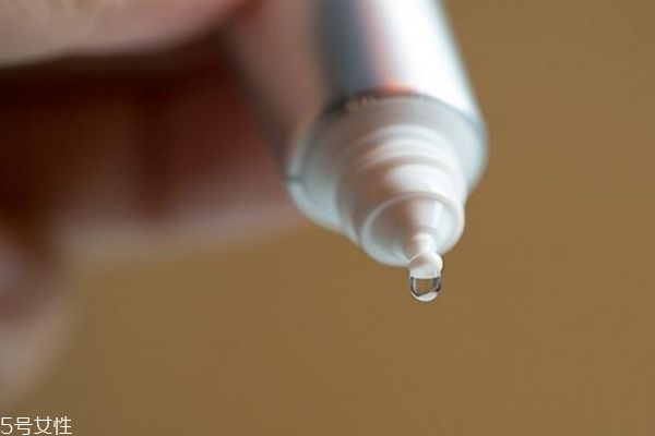 樂(lè)敦cc精華有用嗎 樂(lè)敦cc精華有依賴(lài)性嗎