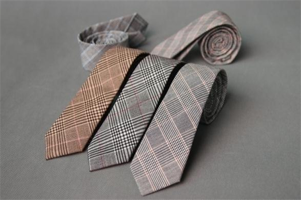 領(lǐng)帶洗變形了怎么恢復(fù) 5招教你恢復(fù)原樣 領(lǐng)帶洗變形了怎么恢復(fù) 5招教你恢復(fù)原樣