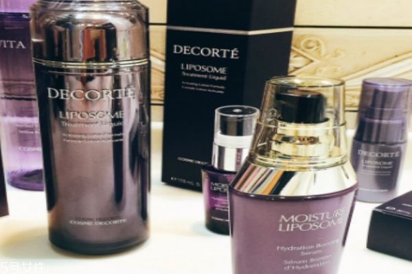 黛珂保濕美容液有珠光 干皮親媽的保濕精華 黛珂保濕美容液有珠光 干皮親媽的保濕精華