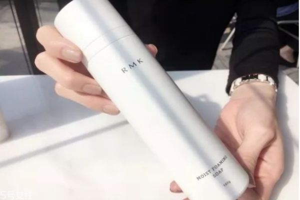 好用的洗面奶排行榜 適合夏季使用的洗面奶推薦 好用的洗面奶排行榜 適合夏季使用的洗面奶推薦