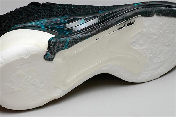 安踏kt4拆解報告 配置一目了然