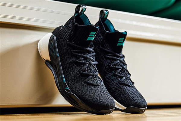 安踏kt4拆解報告 配置一目了然