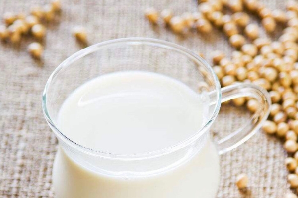 豆?jié){為什么不能和雞蛋一起吃 是這個道理 豆?jié){為什么不能和雞蛋一起吃 是這個道理