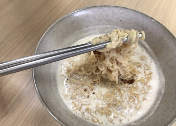 牛奶可以煮泡面嗎 牛奶煮泡面的做法 牛奶可以煮泡面嗎 牛奶煮泡面的做法