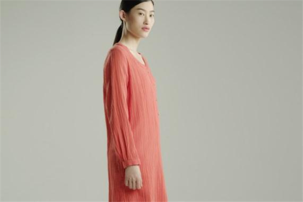 珊瑚橙配什么顏色好看 今年最火的流行色