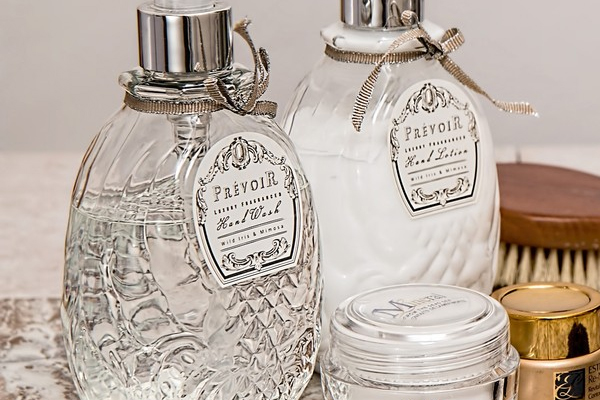 化妝水用后臉很干什么原因 2大原因了解一下 化妝水用后臉很干什么原因 2大原因了解一下