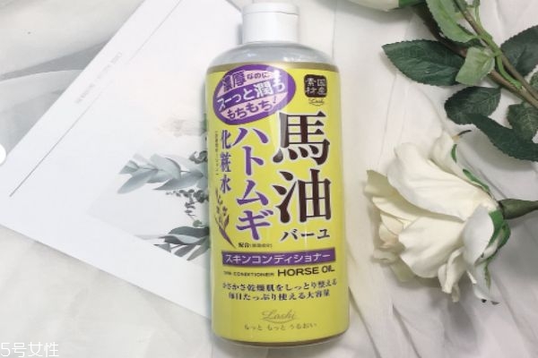 馬油薏仁水和娥佩蘭測(cè)評(píng) 使用感對(duì)比 馬油薏仁水和娥佩蘭測(cè)評(píng) 使用感對(duì)比