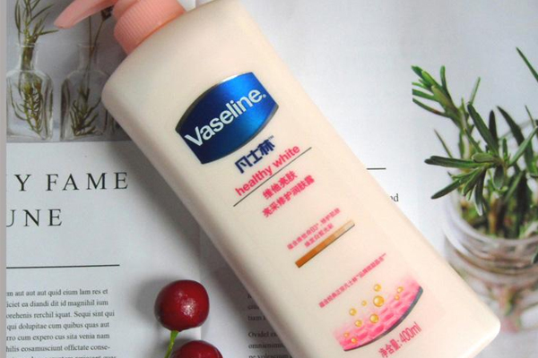 煙酰胺能和vc疊加嗎 高濃度疊加等于失效 煙酰胺能和vc疊加嗎 高濃度疊加等于失效