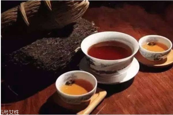 孕婦喝茶三大注意事項(xiàng) 懷孕期喝茶需要注意這些