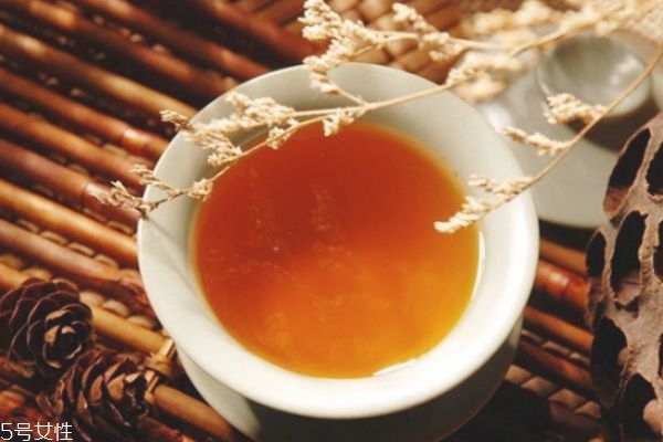 喝黑茶的好處和壞處 關(guān)于黑茶的認(rèn)識(shí)誤區(qū) 喝黑茶的好處和壞處 關(guān)于黑茶的認(rèn)識(shí)誤區(qū)