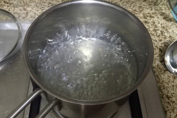 手被開水燙了怎么辦？開水燙傷怎么處理？