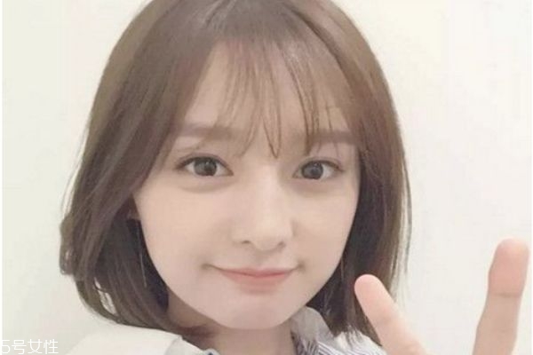 什么頭發(fā)顏色顯白 超顯白的頭發(fā)顏色 什么頭發(fā)顏色顯白 超顯白的頭發(fā)顏色