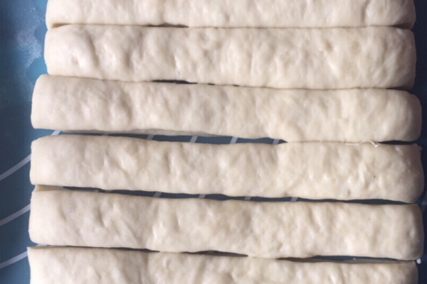 晚上吃油條會(huì)胖嗎 是有可能的 晚上吃油條會(huì)胖嗎 是有可能的