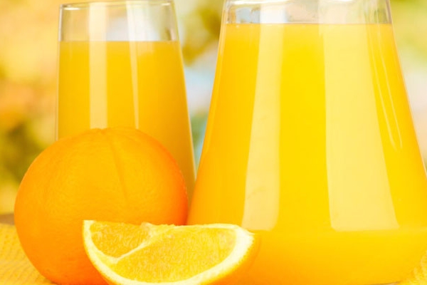果汁能解酒嗎 這三種可以 果汁能解酒嗎 這三種可以