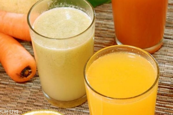 杏仁露孕婦能喝嗎 孕婦不能喝可樂(lè)類(lèi)飲料