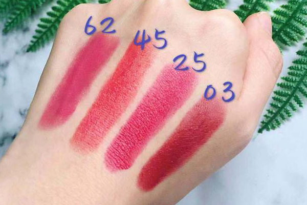 嬌蘭寶石口紅持久嗎 嬌蘭寶石口紅大火色號盤點(diǎn)