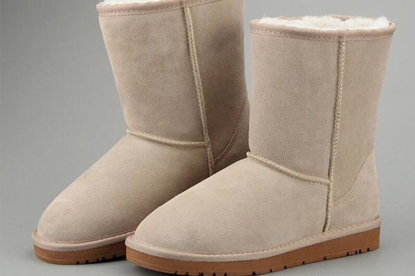 雪地靴可以水洗嗎？雪地靴能用洗衣機洗嗎？