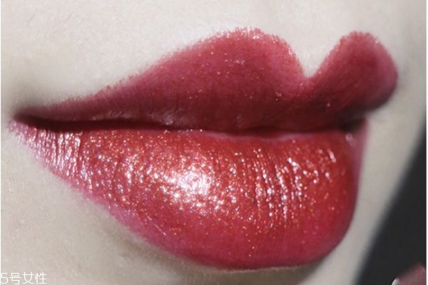 mac口紅哪個(gè)系列最滋潤 mac口紅哪款滋潤度好