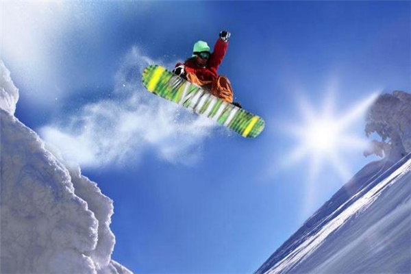 滑雪服里面穿什么衣服 速干衣褲是首選 滑雪服里面穿什么衣服 速干衣褲是首選