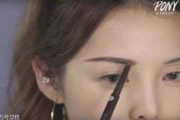 化妝的順序是什么 化妝時應注意