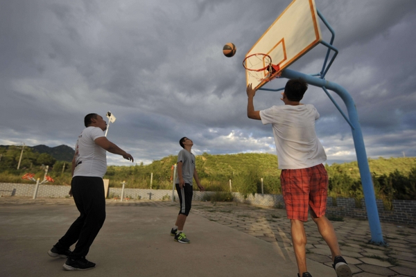 打籃球是劇烈運(yùn)動(dòng)嗎 屬于這個(gè)類別