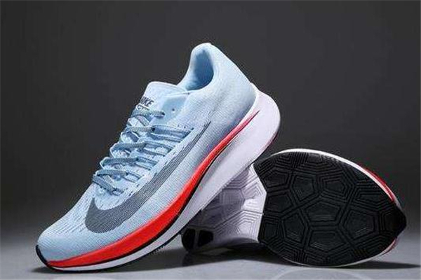 跑鞋和籃球鞋的區(qū)別 構(gòu)造完全不同 跑鞋和籃球鞋的區(qū)別 構(gòu)造完全不同