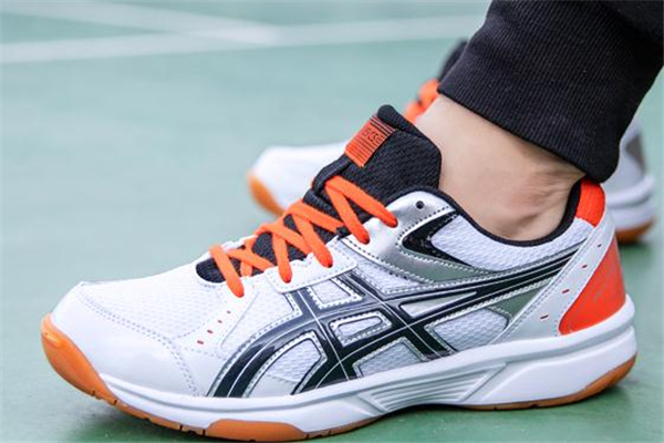 乒乓球鞋什么牌子好 選它們準(zhǔn)沒(méi)錯(cuò)