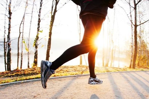 慢跑和跳繩哪個(gè)減肥效果好 推薦是跳繩 慢跑和跳繩哪個(gè)減肥效果好 推薦是跳繩