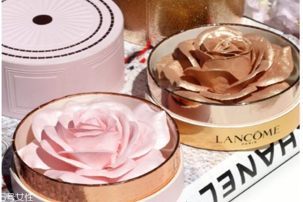 蘭蔻圣誕限量玫瑰高光是什么顏色 蘭蔻2018圣誕玫瑰高光 蘭蔻圣誕限量玫瑰高光是什么顏色 蘭蔻2018圣誕玫瑰高光