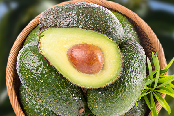 牛油果什么顏色的好 牛油果熟了什么顏色