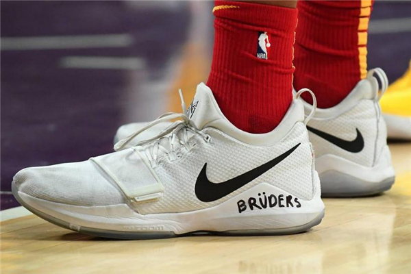 籃球鞋分為幾種類型 常見有三種 籃球鞋分為幾種類型 常見有三種