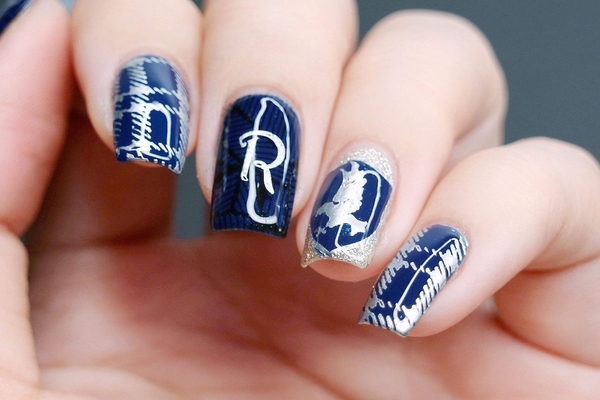 指甲油怎么涂不容易掉 照這個(gè)法子來(lái) 指甲油怎么涂不容易掉 照這個(gè)法子來(lái)