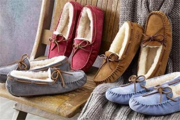 豆豆鞋上的油怎么去掉 用專用洗劑 豆豆鞋上的油怎么去掉 用專用洗劑