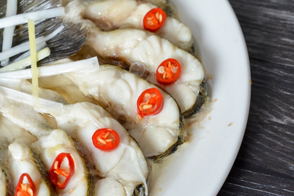 海鱸魚(yú)怎么去鱗 教你兩個(gè)方法