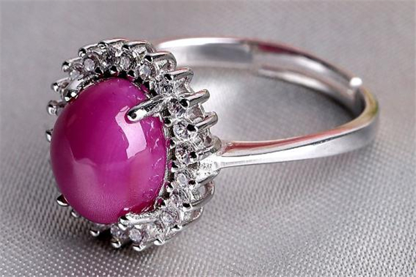 星光紅寶石真假鑒別 從這幾點(diǎn)來(lái)看