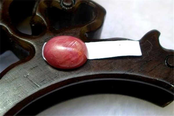 星光紅寶石真假鑒別 從這幾點(diǎn)來(lái)看