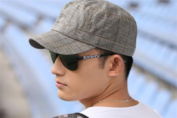 平頂帽怎么清洗 這樣洗不變形 平頂帽怎么清洗 這樣洗不變形